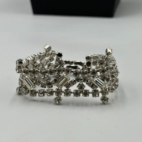 Vintage Rhinestone Bracelet Silver Tone Sparkling Crystal Statement Wide 7 Inch - Picture 9 of 11